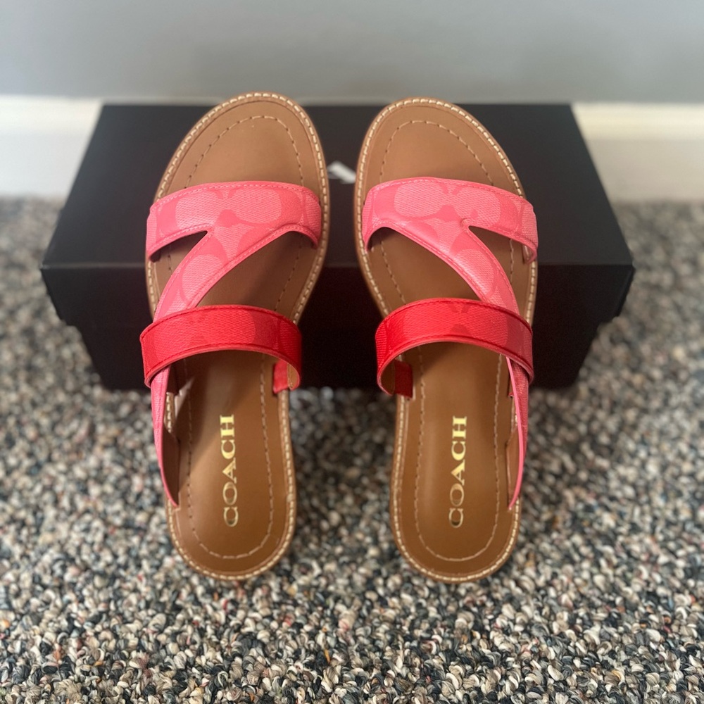 Coach Harlan Sig Leather Sandal - Pink Lemonade size 6.
